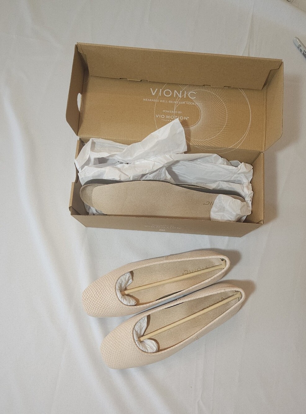 Vionic Orinda 2 Cameo Rose Nubuck Ballet Flats With Arch Support NIB